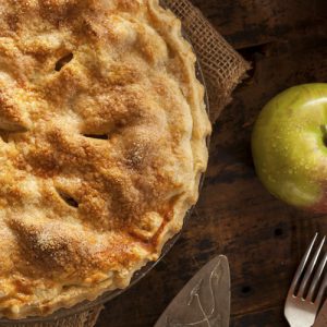 How to Make Traditional Apple Pie