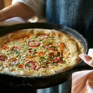 Easy Bacon & Cheddar Breakfast Quiche